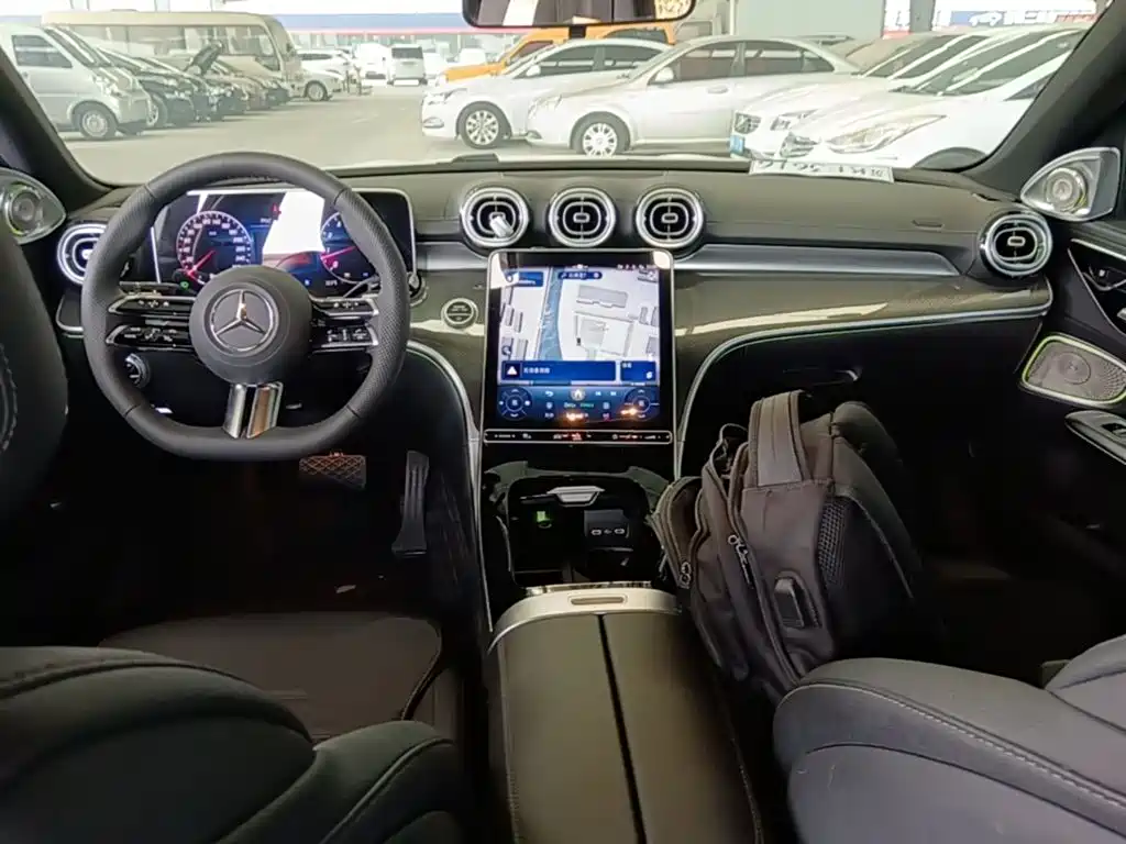 Mercedes-Benz C-Class — миниатюра 10
