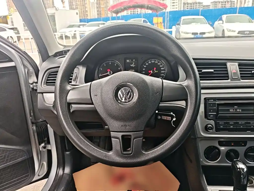 Volkswagen Lavida — миниатюра 11