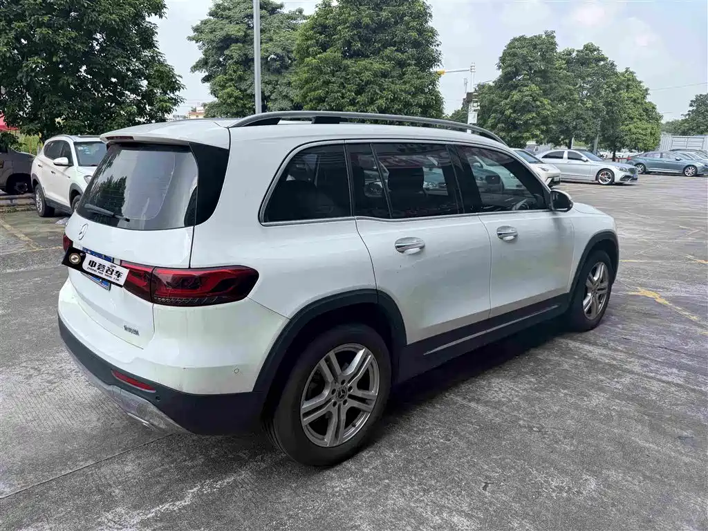 Mercedes-Benz GLB — миниатюра 4