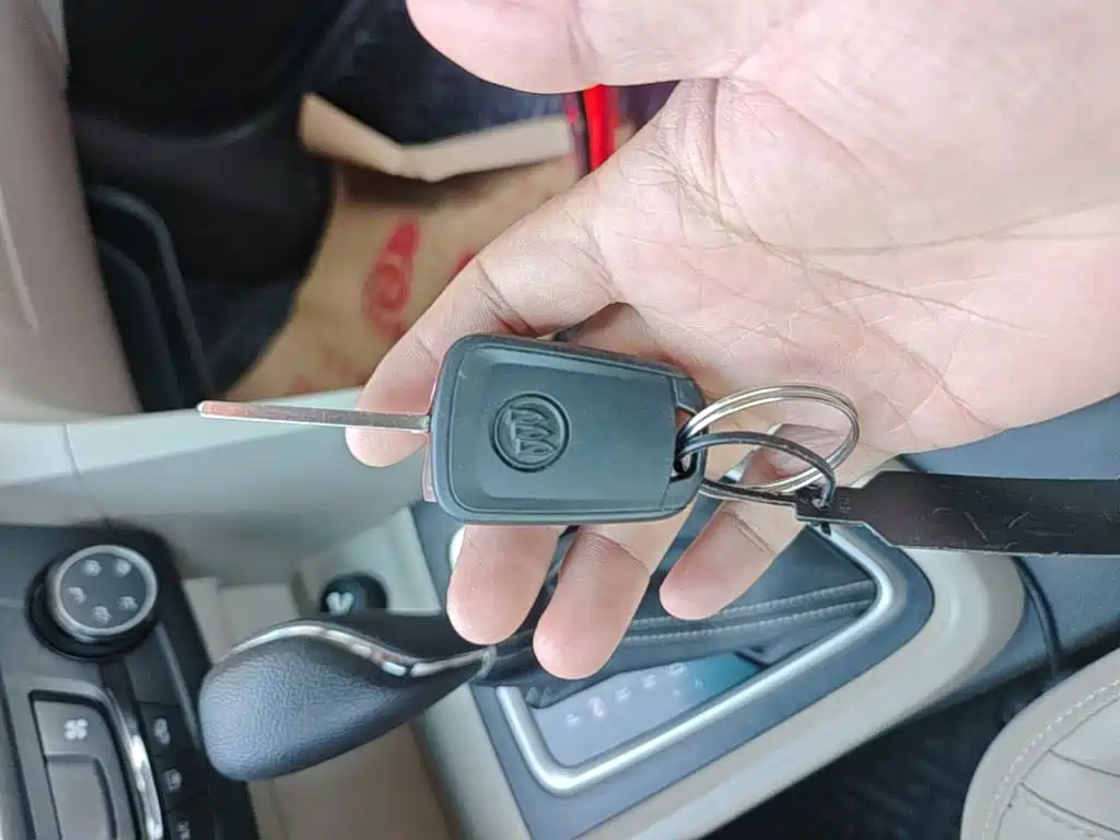 Buick Excelle — миниатюра 9