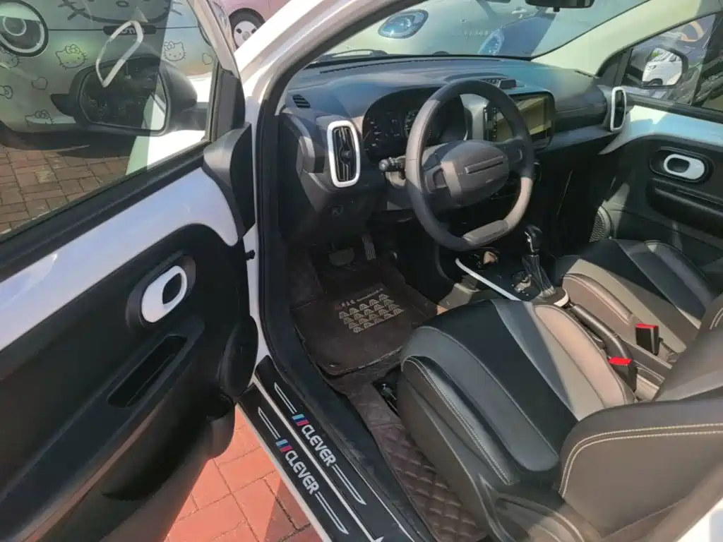 Roewe Clever — миниатюра 16