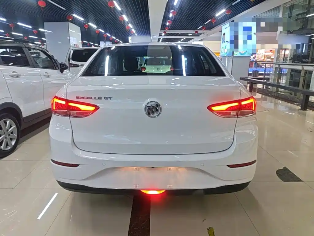 Buick Excelle — миниатюра 6