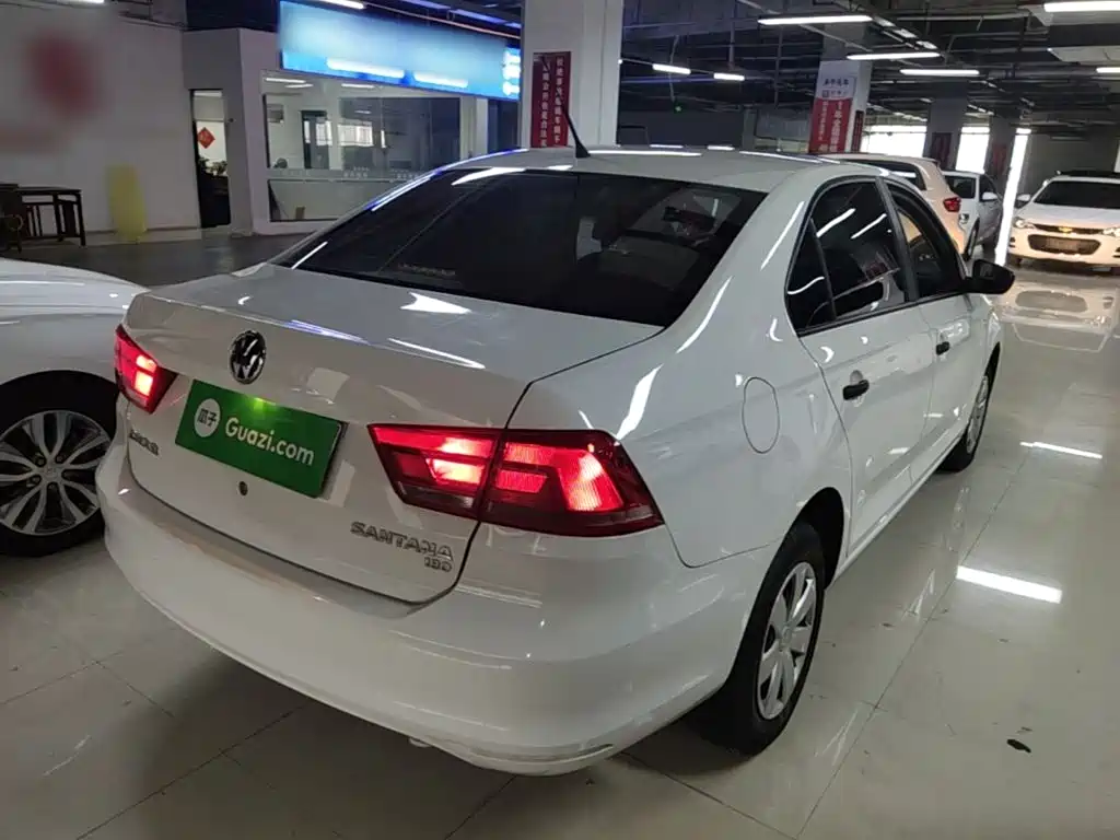 Volkswagen Santana — миниатюра 7