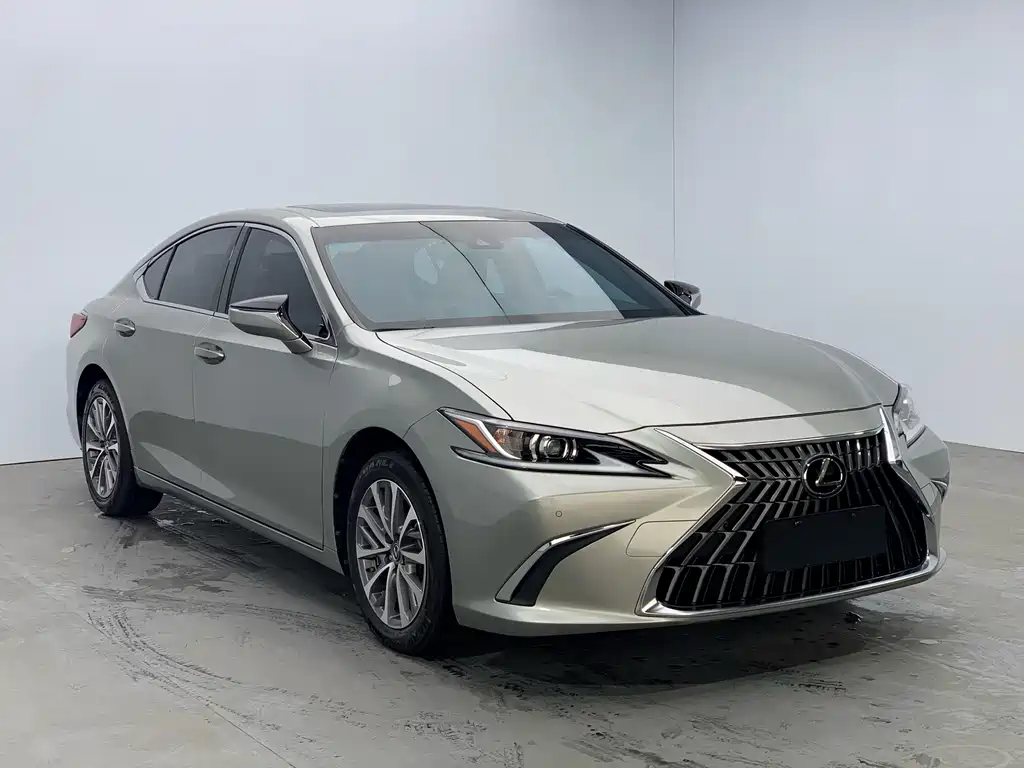 Lexus ES 2022 200