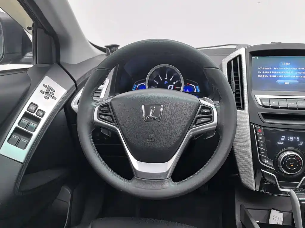 Luxgen U6 — миниатюра 11