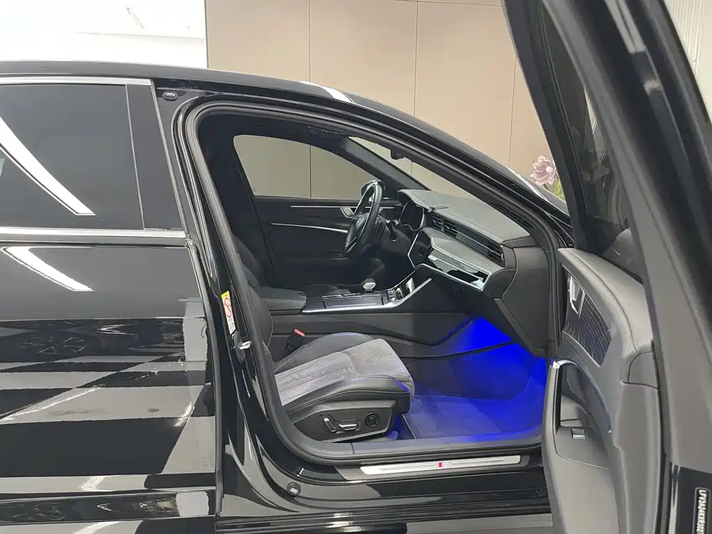 Audi A6L — миниатюра 18