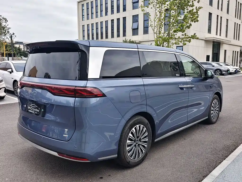 BYD Xia 2025 DM-i 1.5T 180km