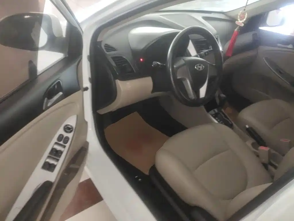 Hyundai Verna — миниатюра 16