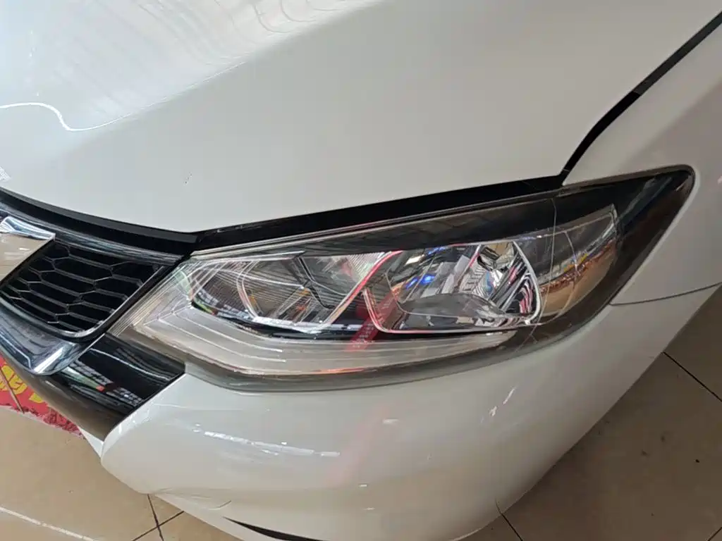 Nissan Tiida — миниатюра 24