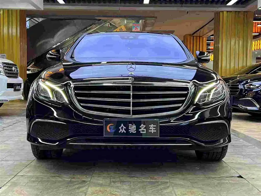 MERCEDES-BENZ E CLASS