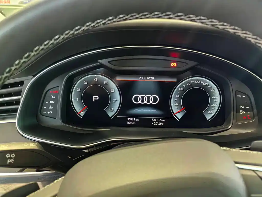 Audi Q8 — миниатюра 2
