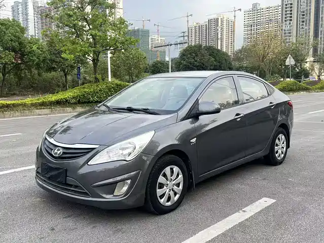 Hyundai Verna