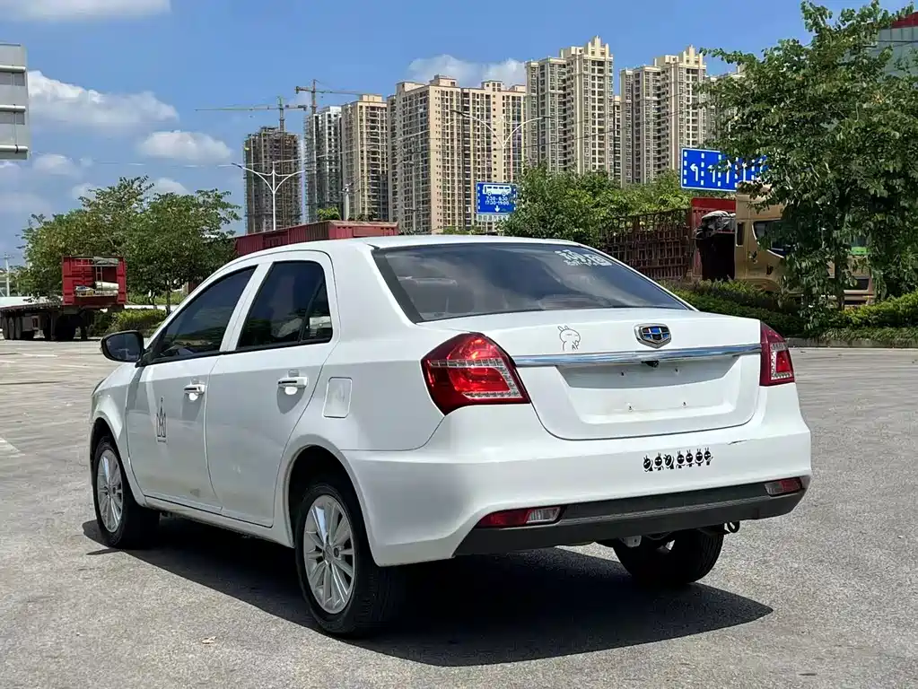 Geely King Kong — миниатюра 4