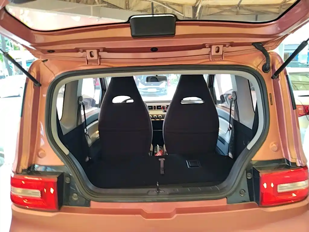 Wuling MINIEV — миниатюра 19