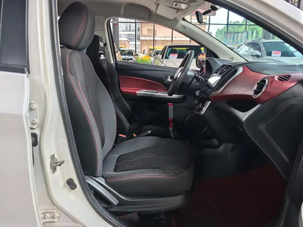 Changan BenBen — миниатюра 9