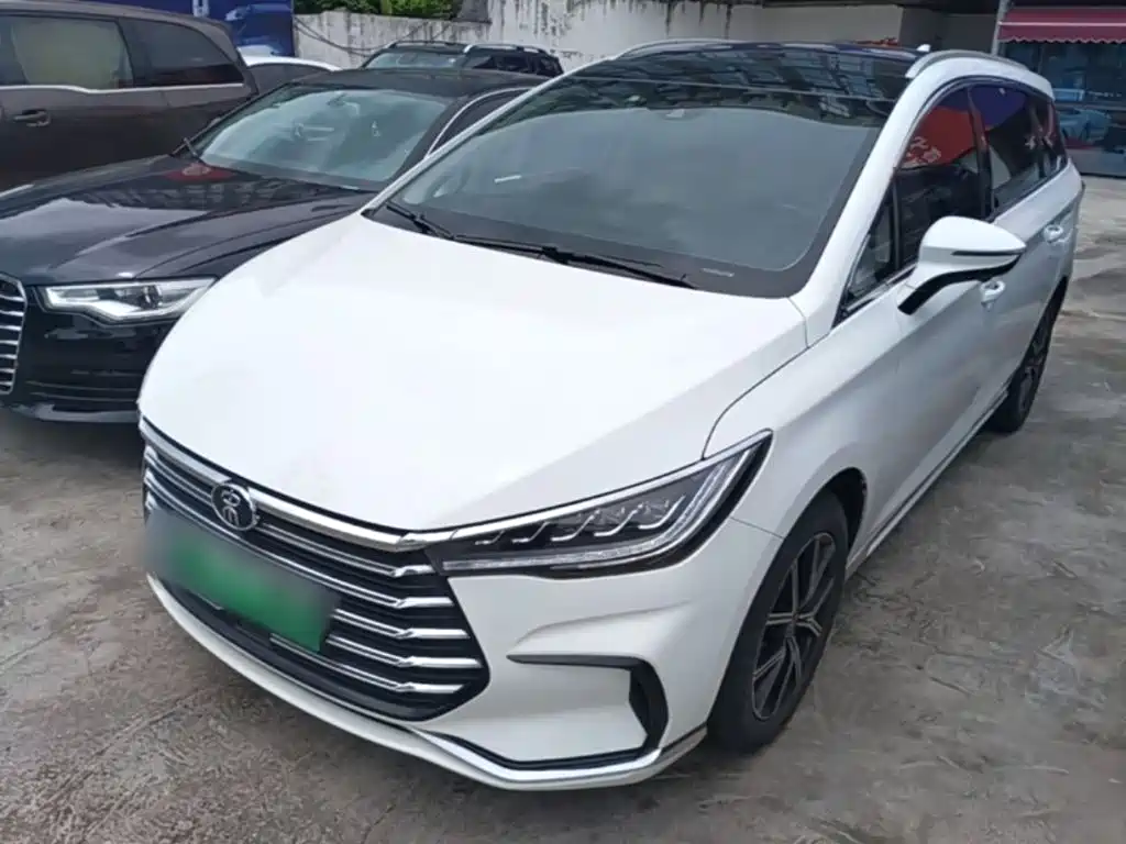 BYD MAX New Energy — миниатюра 2