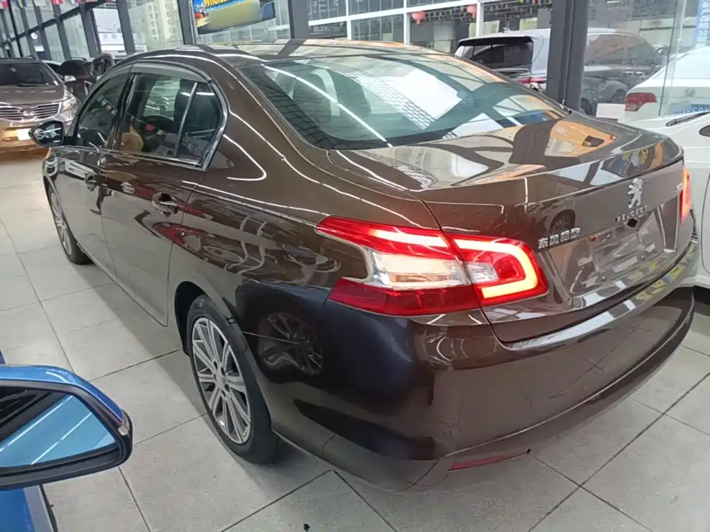 Peugeot 408 — миниатюра 5