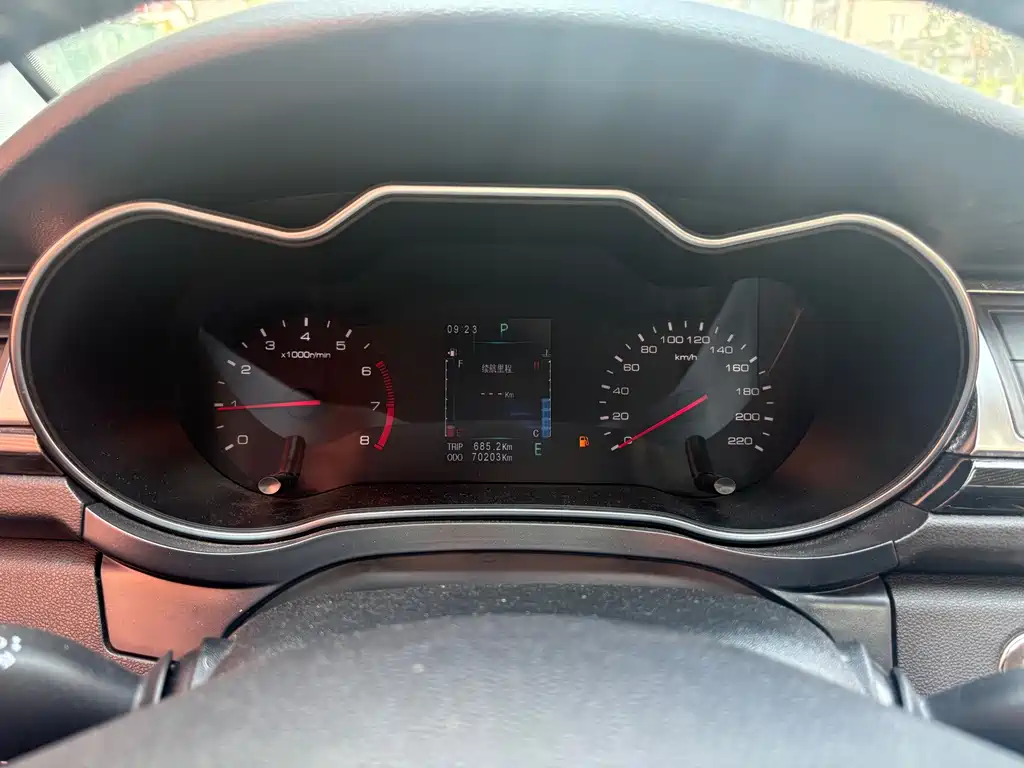 Zotye 众泰Z560 — миниатюра 8