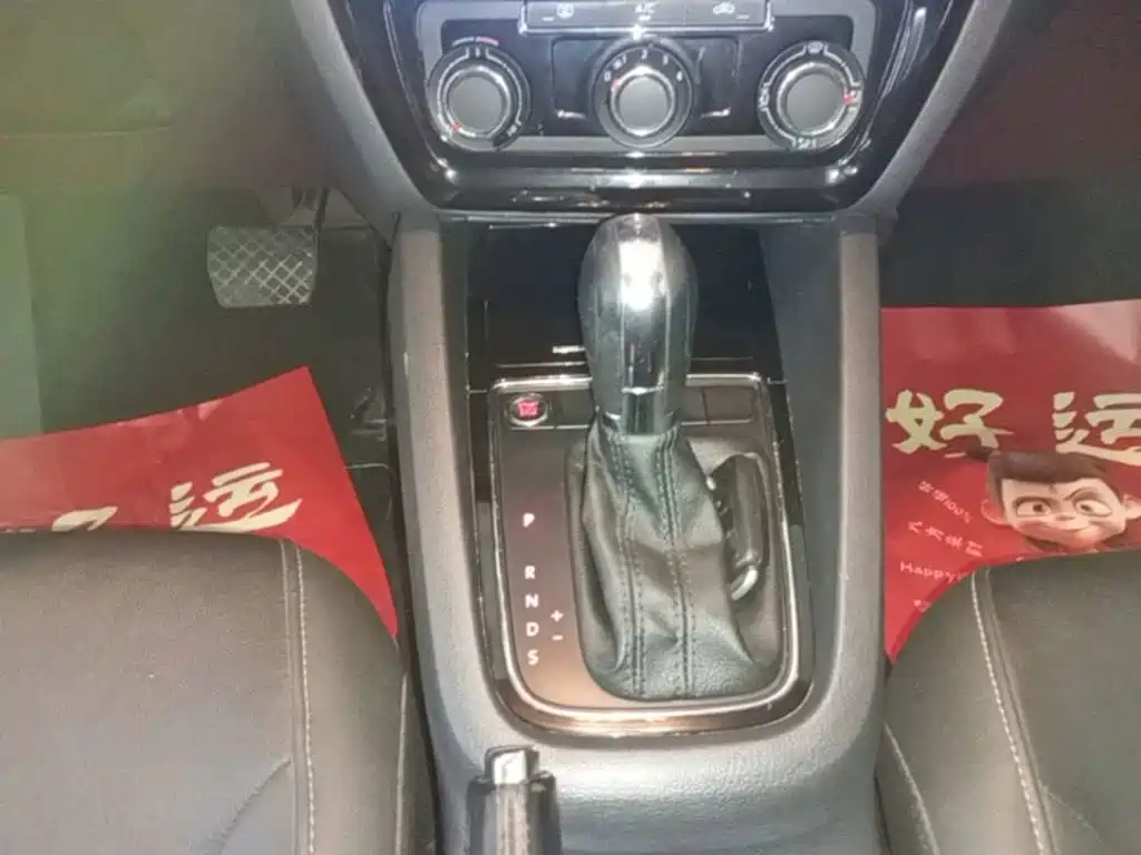 Volkswagen Sagitar — миниатюра 14