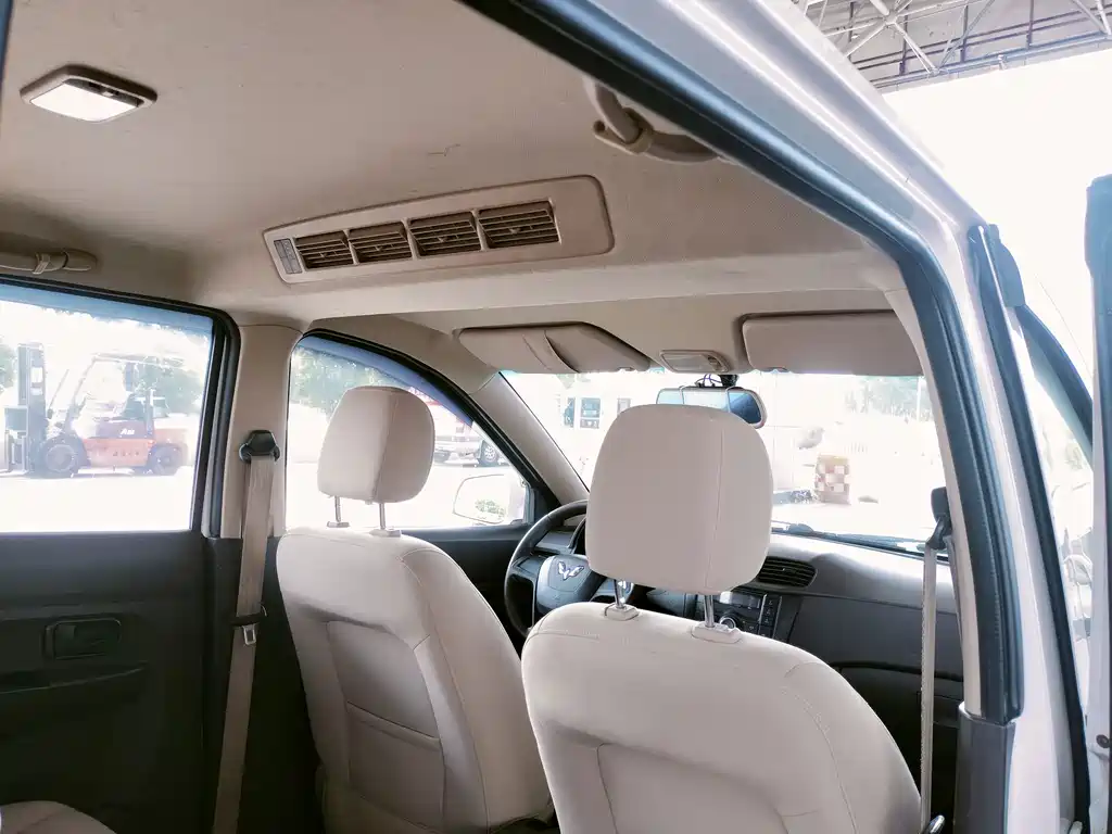 Wuling Hongguang — миниатюра 15