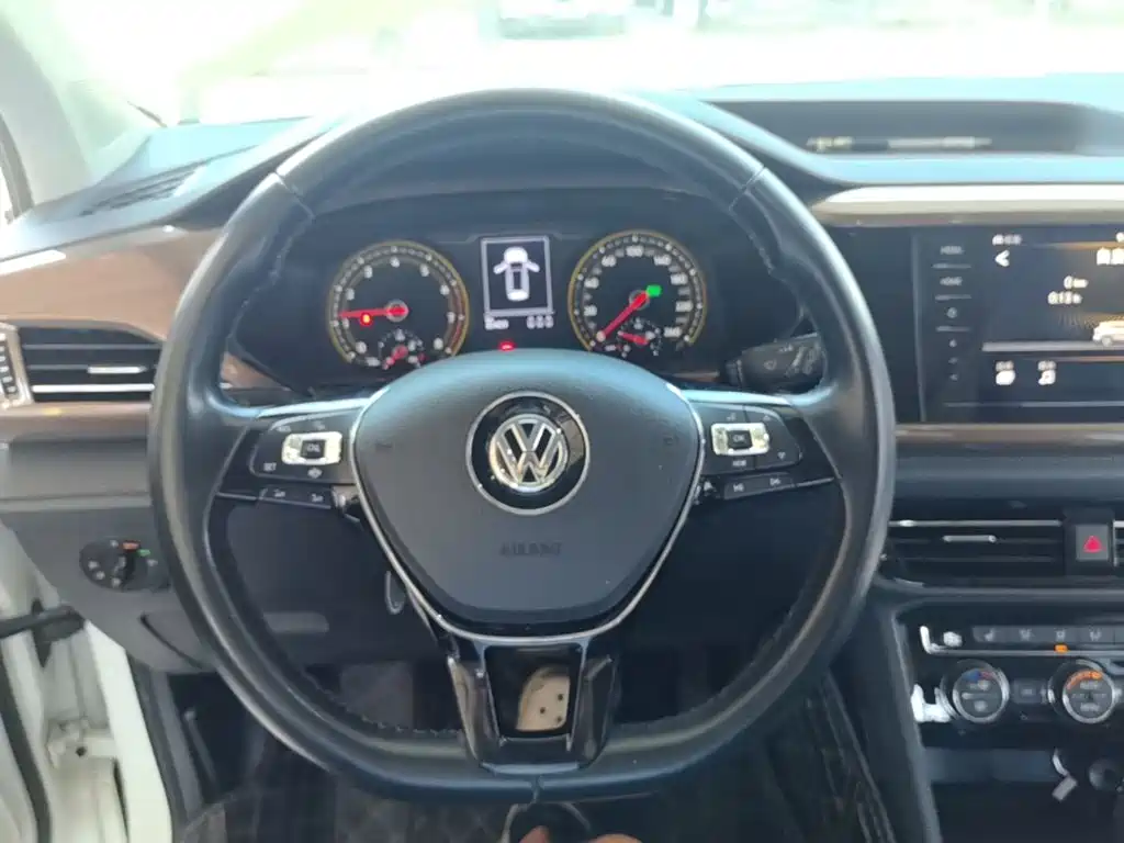 Volkswagen Tharu — миниатюра 11