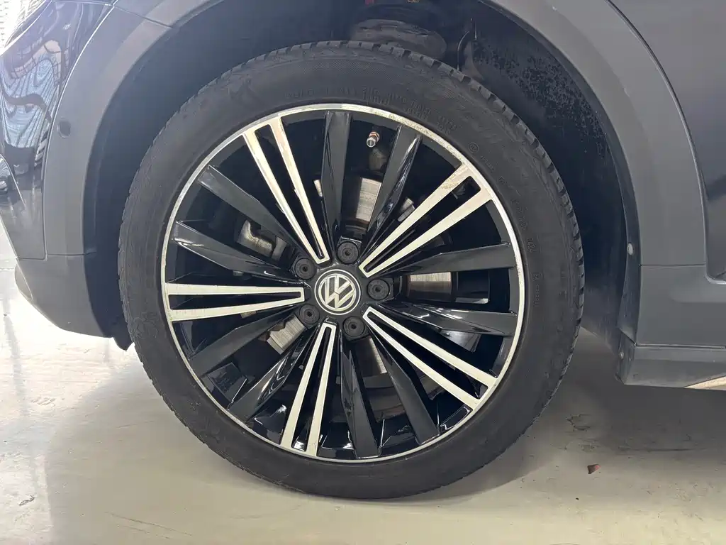 Volkswagen Touran — миниатюра 8