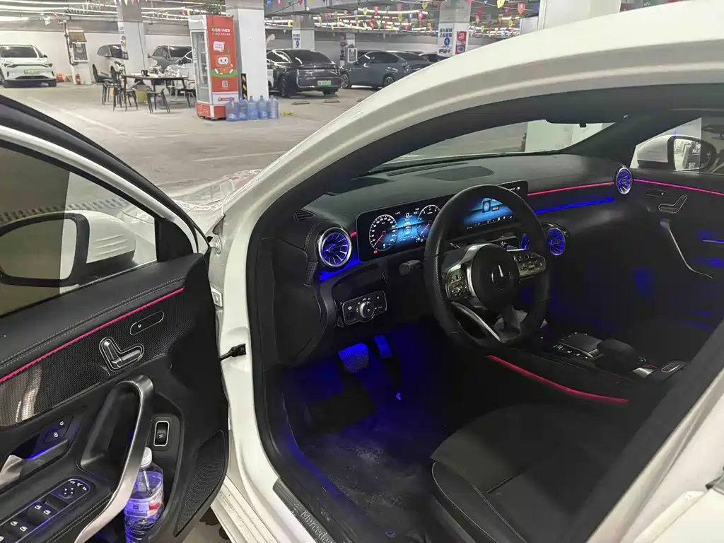 MERCEDES-BENZ A CLASS