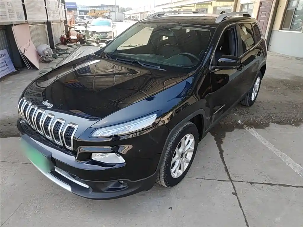 Jeep Cherokee 2017 2.0L Premium Plus Edition