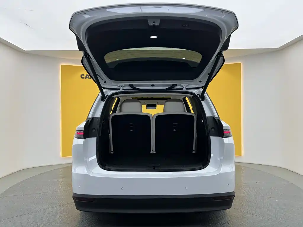 Li Auto Li i8 — миниатюра 8