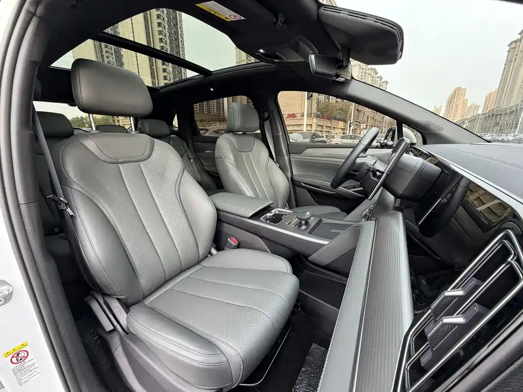 BYD L DM-i — миниатюра 12