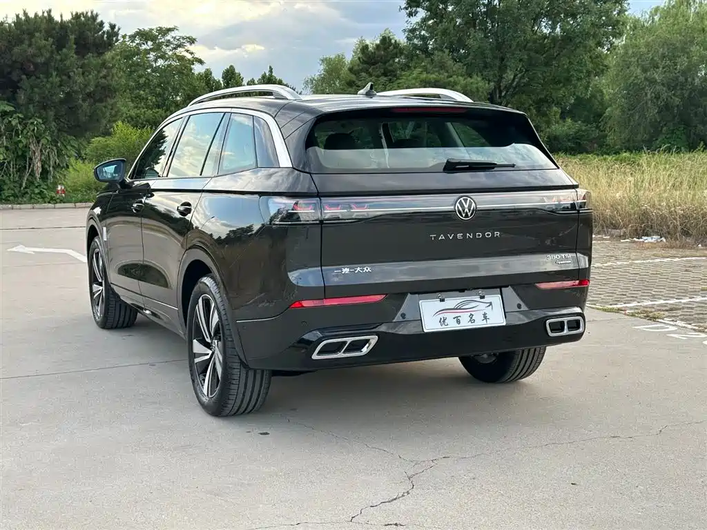 Volkswagen Tavendor 2024 380TSI R-Line