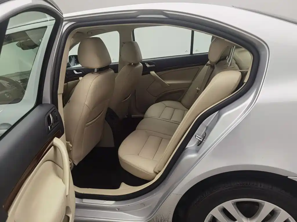 Skoda Octavia — миниатюра 15