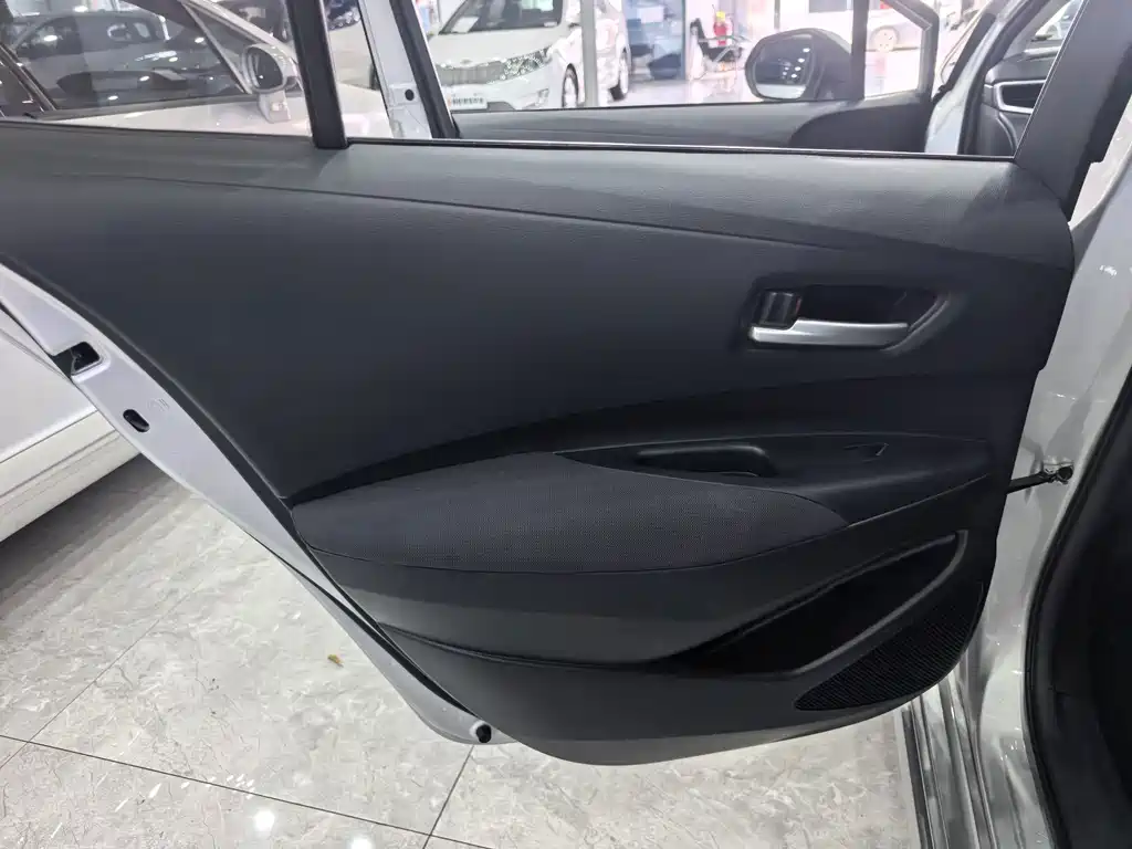 Toyota Corolla — миниатюра 9