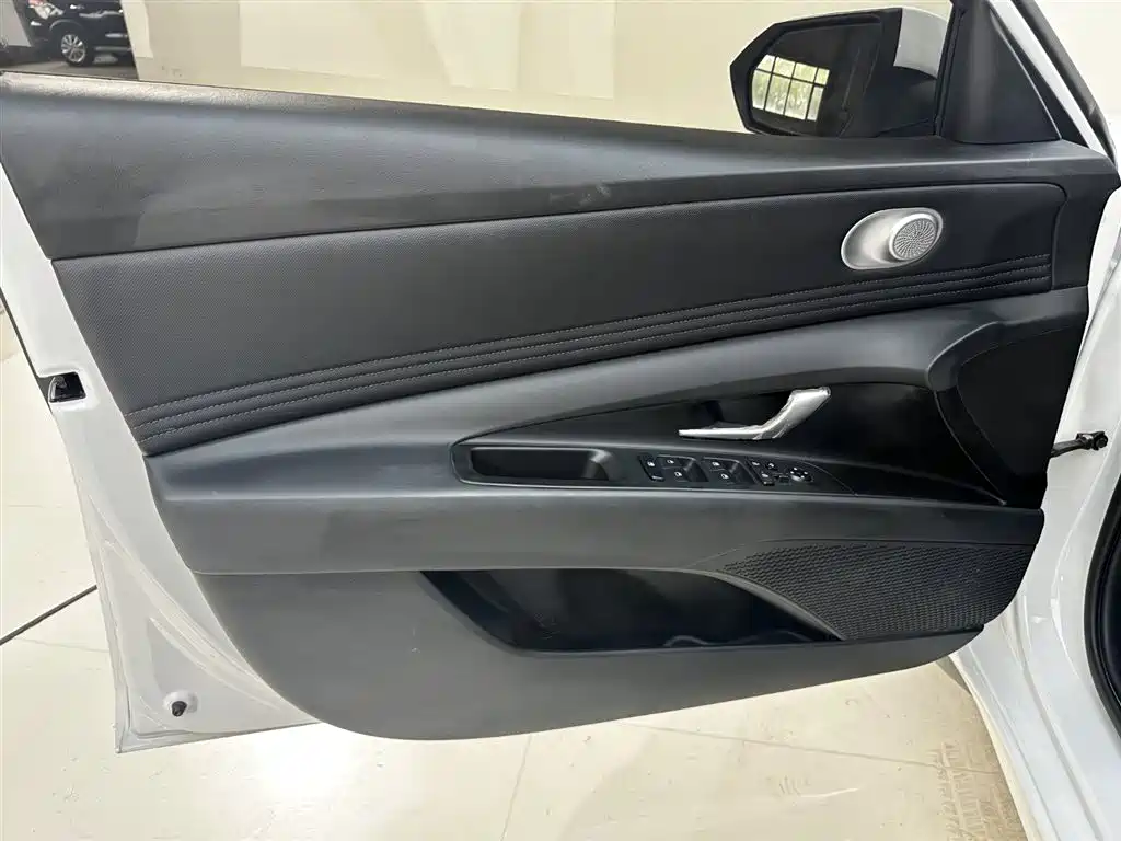 Hyundai Elantra 2023 1.5L CVT GLX Elite