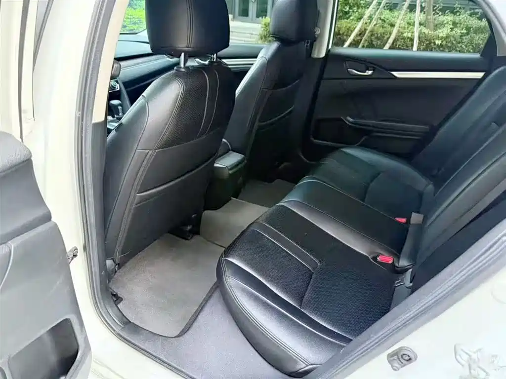 Honda Civic 2019 220TURBO CVT V