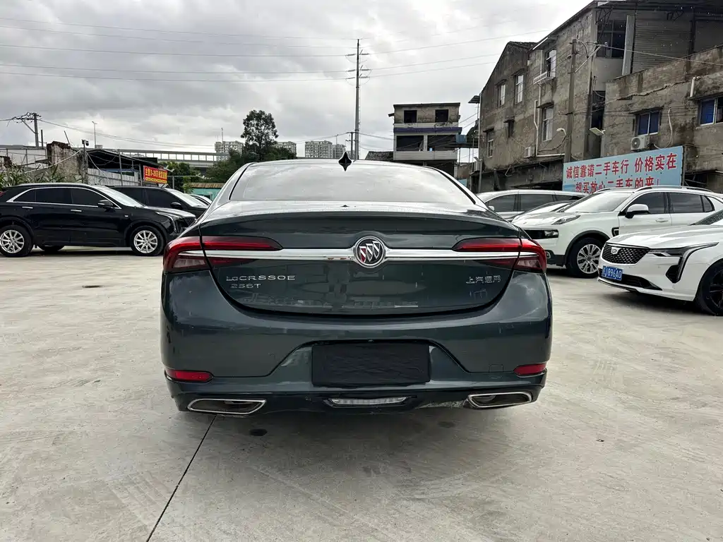 Buick LaCrosse — миниатюра 4