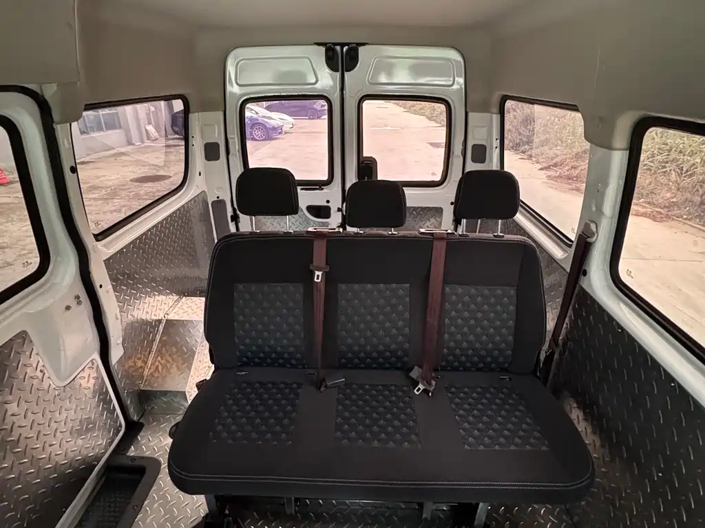 MAXUS V80 — миниатюра 9