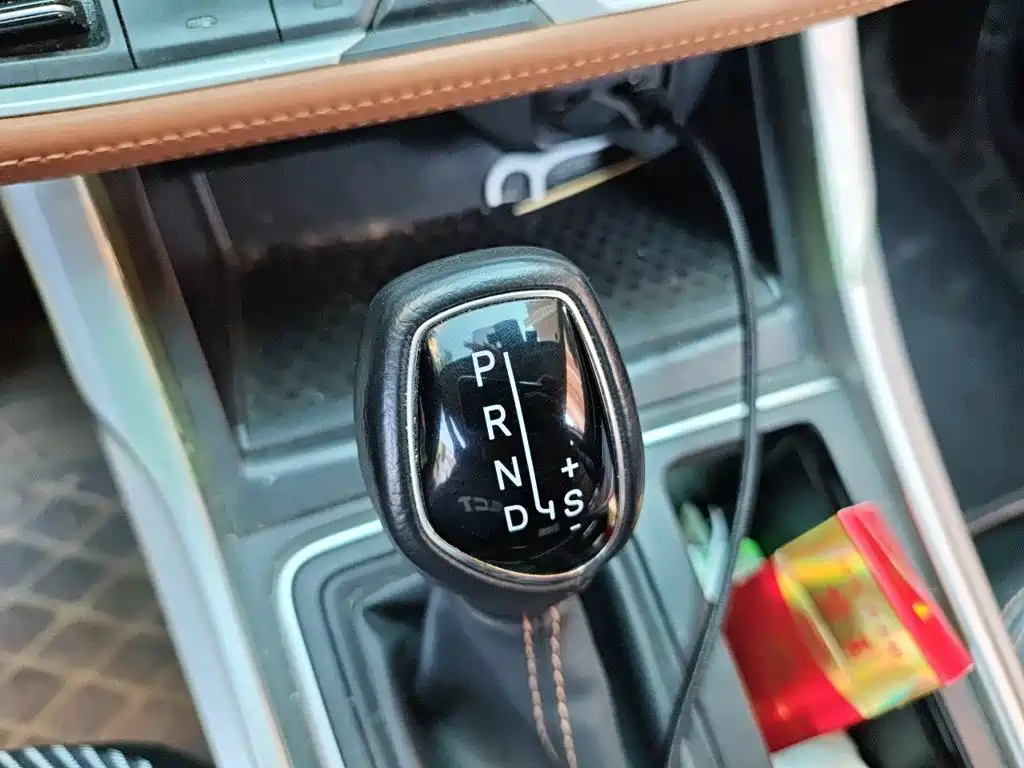 Geely Vision X6 — миниатюра 10