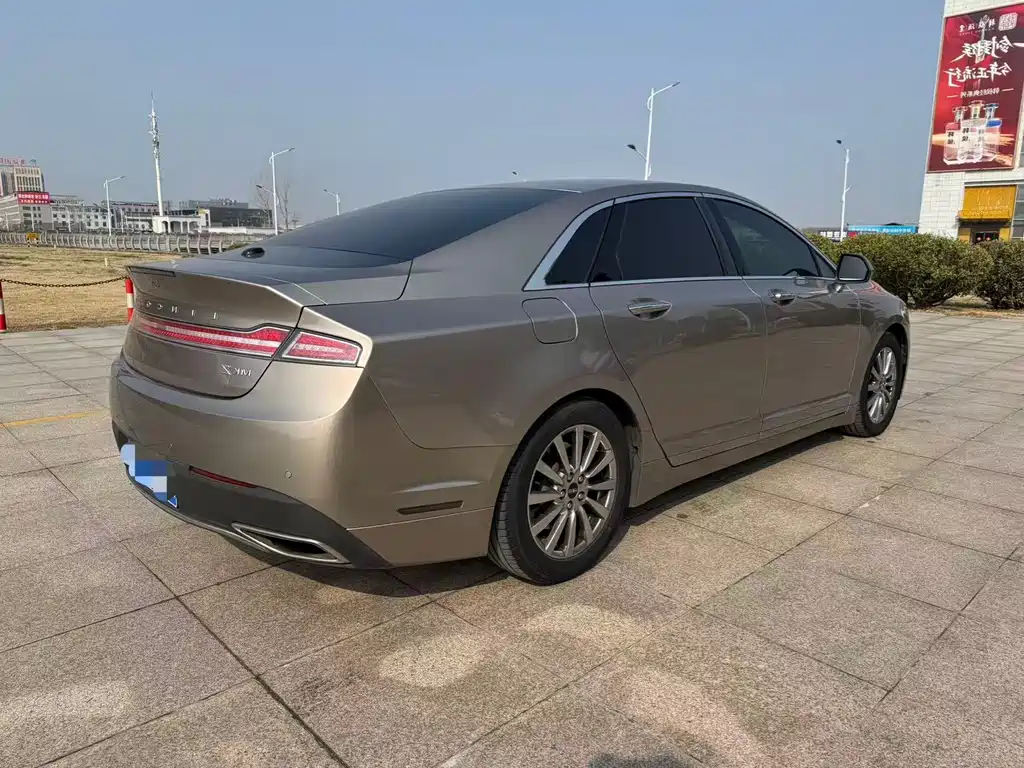 LINCOLN MKZ