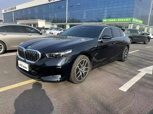 BMW I5 2025