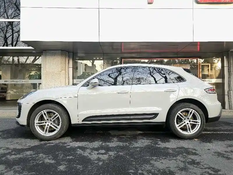 Porsche Macan 2023