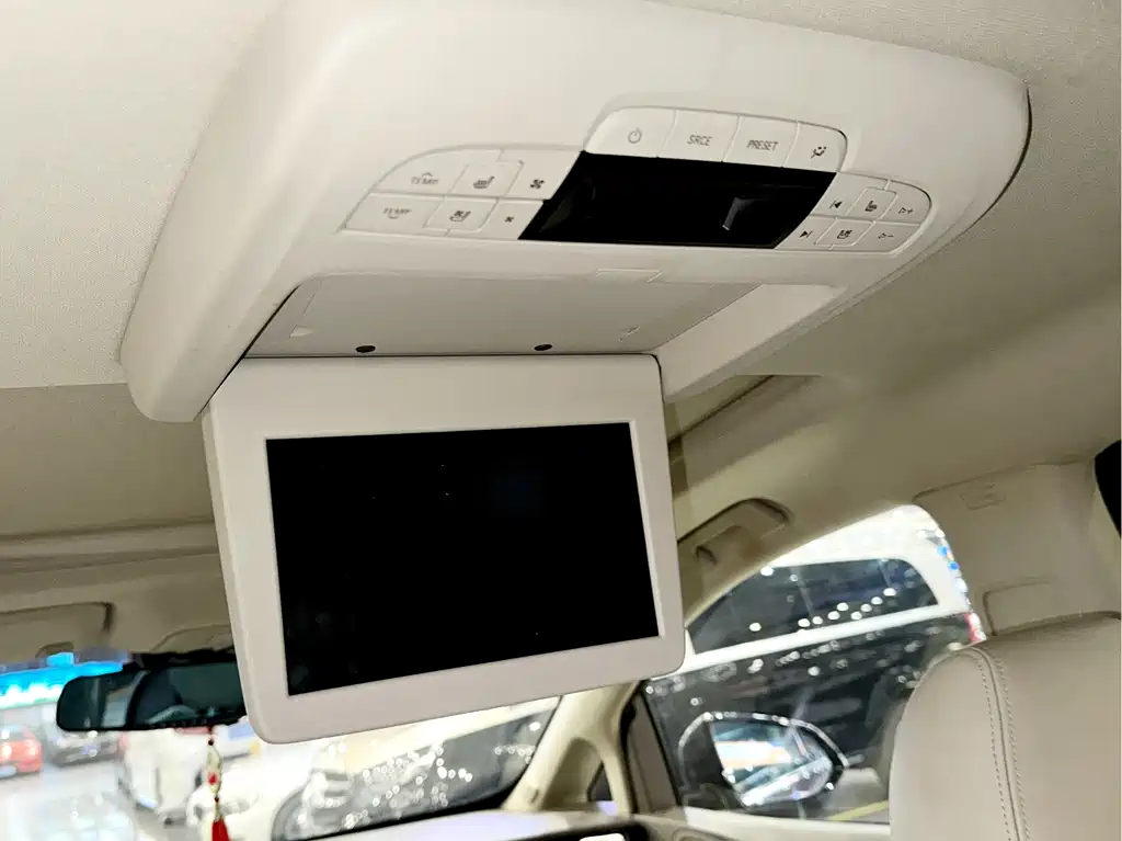 Buick GL8 2013 3.0L XT Luxury Flagship