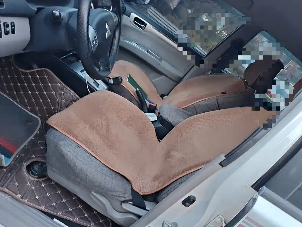 Mitsubishi Pajero Sport — миниатюра 16