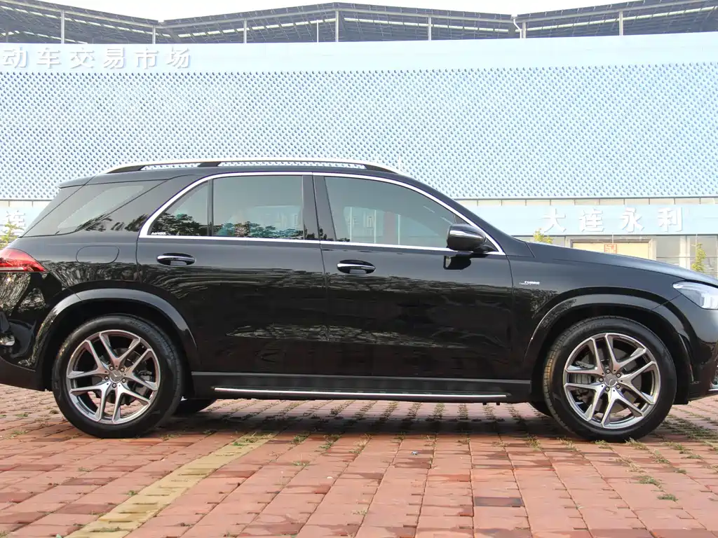 Mercedes-Benz GLE AMG — миниатюра 8