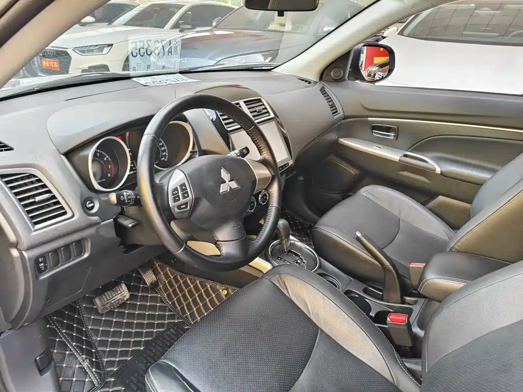 Mitsubishi ASX — миниатюра 4