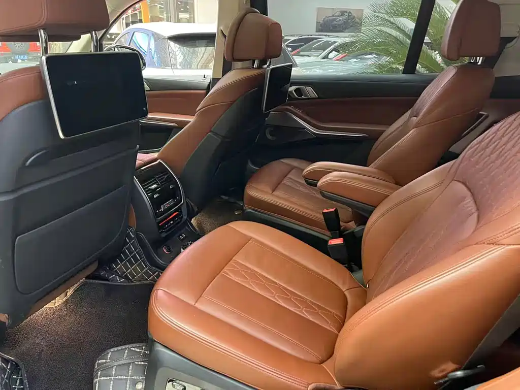 BMW X7 — миниатюра 8