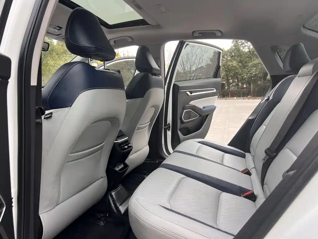 GEELY AUTOMOBILE EMGRAND