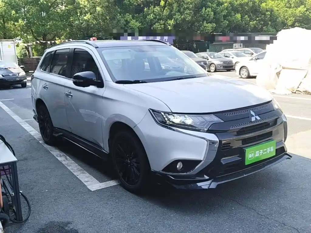Mitsubishi Outlander — миниатюра 4