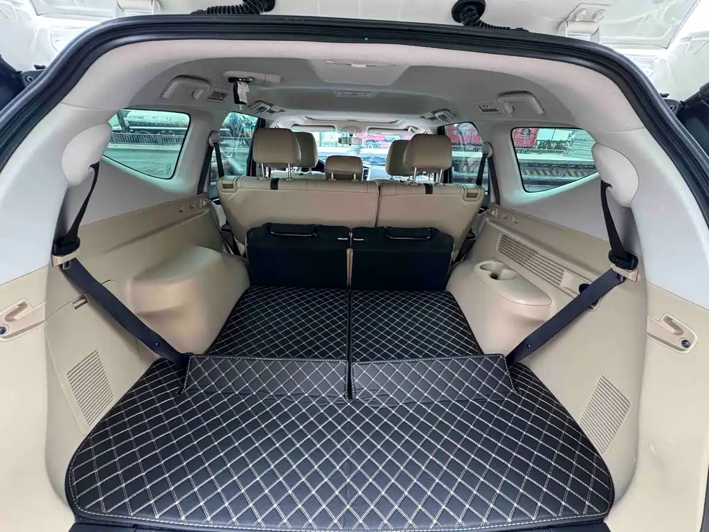 Mitsubishi Pajero Sport (Import) — миниатюра 12