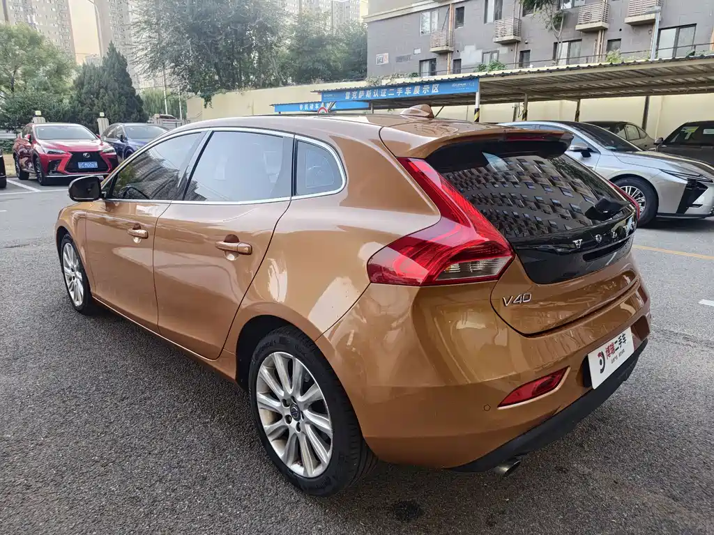 Volvo V40 — миниатюра 3